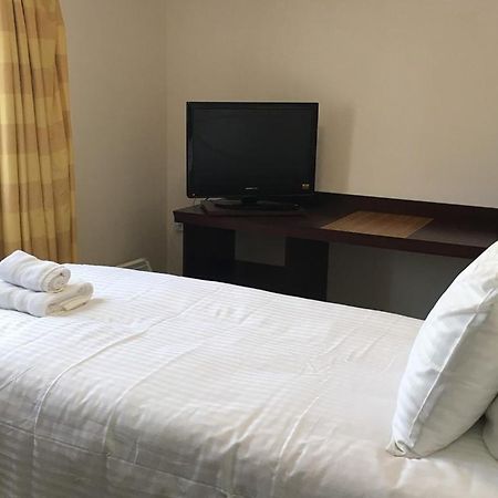 เดอะ พรีเมียร์ โฮเทล Hotel สเกคเนส ภายนอก รูปภาพ